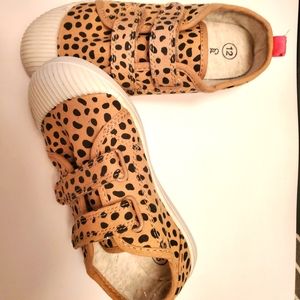 Cat & Jack Girls cheetah - size 12